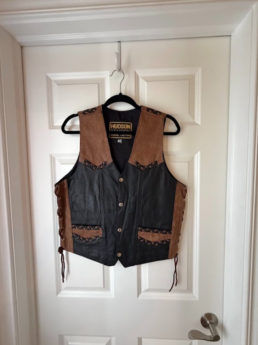 Vintage Hudson Leather Two-Tone Biker Vest Braided Lace Up Western Boho Moto 42 - Picture 4 of 9